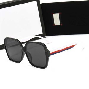 50% de réduction Vente en gros de lunettes de soleil New Women's Polarized Fashion Large Box Lunettes de soleil de conduite et d'équitation personnalisées 539