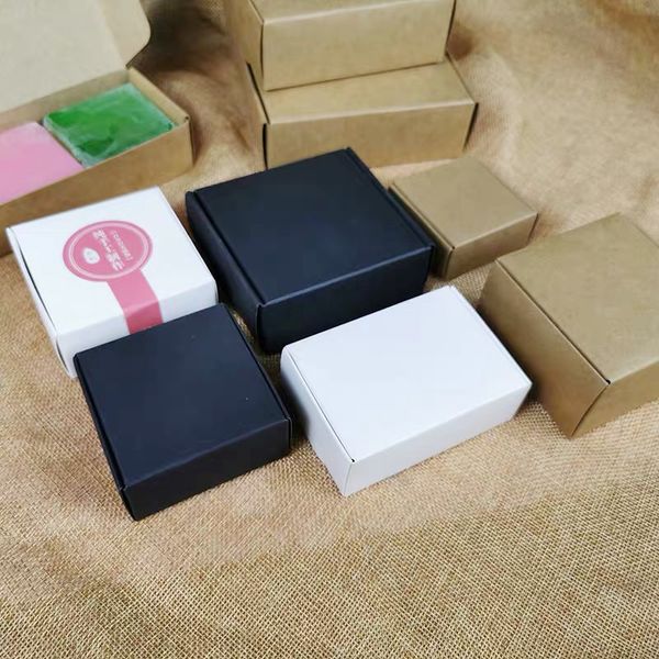 50 pcs / lot multi-tailles boîtes de papier kraft brun bricolage cadeau boîte d'emballage boîtes de carton pliables pour la décoration de mariage de Noël T200619