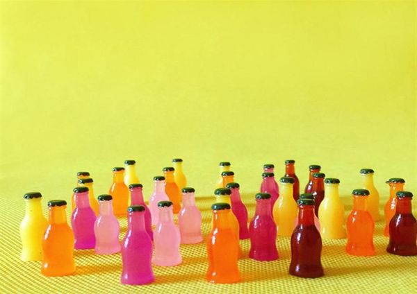 50 pcs botellas de color mixto miniaturas alimentos botellas artificiales jardín de hadas gnome terrario decoración de bonsai figurina decoración de la casa de muñecas24100637