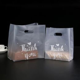 50 pièces merci en plastique bonbons cadeaux sacs Shopping emballage de mariage respectueux de l'environnement dragées au chocolat doux 240228