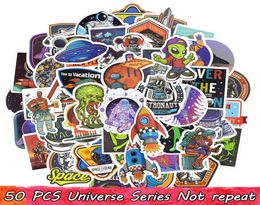 50 PCS Univers étanche Univers Ufo Alien et Astronaute Astronaut Affiches Affiches Affiches pour enfants Diy Room Home ordinateur portable Skateboard bagages M6055875