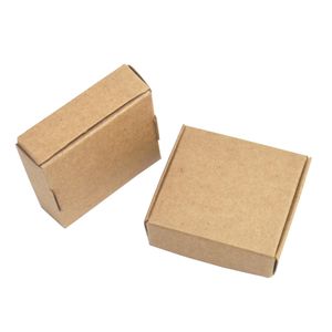 50 pezzi 5,5 * 5,5 * 1,5 cm scatola di immagazzinaggio regalo di cartone marrone pieghevole piccolo pacchetto di carte di gioielli scatole di cartone kraft