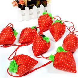 50 pièces ECO Rangement sac à main Strawberry Pliable Tote Shopping Sacs réutilisables Couleurs aléatoires Environnement Pliage Bag340y
