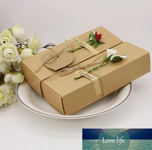 50 X Papel Kraft Favores de la boda Cajas de dulces Cajas de regalo de Navidad Caja de regalos de Navidad + Cuerda de lino + Flores (Etiquetas) Pegatinas1 Precio de fábrica diseño experto Calidad Último estilo