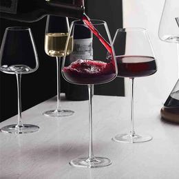 500-600 ml Niveau de collection Verre à vin rouge à la main