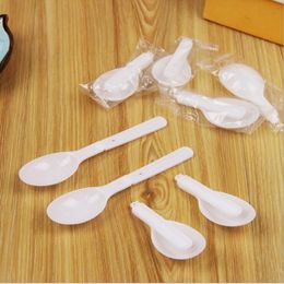 5000pcs Wegwerp Plastic White Scoop Folding Lepel Ice Cream Pudding Scoops met individueel pakket