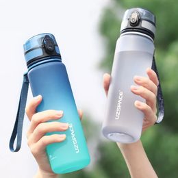 5001000ml Sports Water Bottle Shaker Outdoor Travel Portable Tritan Tritan Tritan Bebida Un 240418 gratis