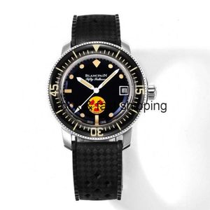 5008 1130 Designer luxe horloge Nieuw elegant Pomper Fifty horloge Heren Pike Fish Watch Heren waterdicht modehorloge Trendhorloge 40.30X13.23 CAL.1151 P7FF