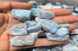 500g Fantastic Bot Lot Natural Larimar Crystal Forme la forme de pierre Taille de la pierre de 10 à 22 mm de la plaque de pectolite de Dominica7378751