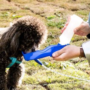 500 ml chien bouteille d'eau mangeoire avec bol chiens de compagnie boisson portable pour les fournitures de voyage en plein air ZWL371