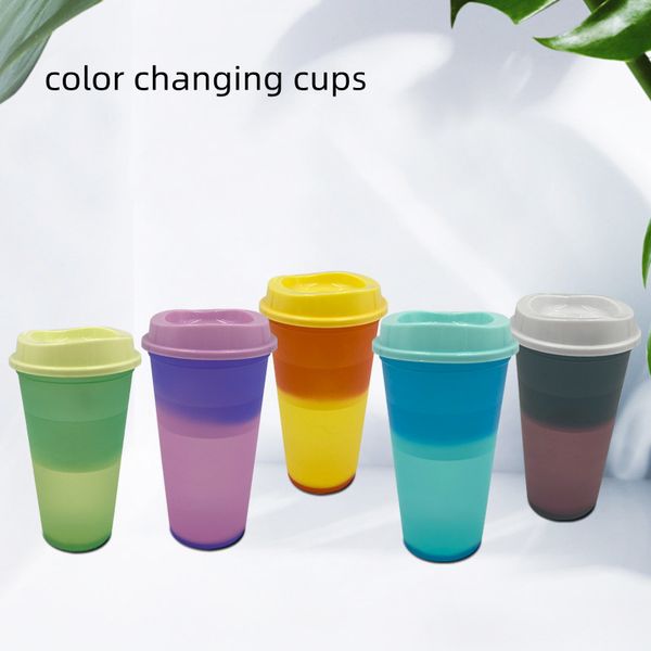 500ml Tazas que cambian de color caliente Taza de café de plástico con tapa Material de PP Suministros para fiestas Moda Vaso de agua portátil Taza de viaje Tazas para autos Z11