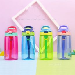 500 ml Plastic Cups Kinderflessen met een eend Factured Straw Mond lekkendichte studentenflessen PP Portable Child Sport Kettle ZC1266