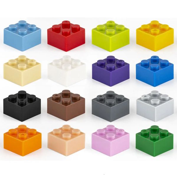 500pcs 2x2 points Boultiage en vrac Blocs d'épaisseur Figures Bricks éducatifs Plastic Creative Toys for Children compatible avec 3003 240428