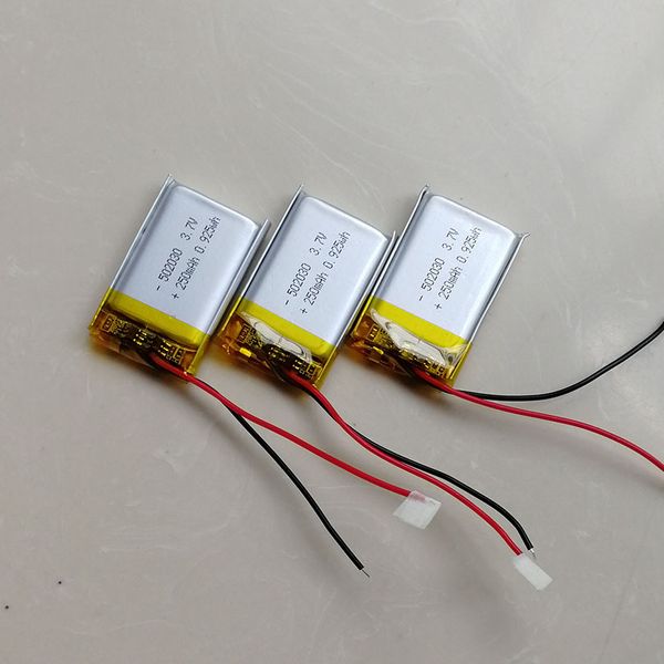 Batería de polímero de litio de alta potencia 502030 3,7 V 250mAh baterías de litio batería recargable para GPS Bluetooth auricular pluma Juguetes