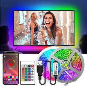 5050 RGB LED-strip 16.4ft 30leds/m 150 LEDS Kleurveranderingslichten Niet-waterbestendig flexibele touwverlichtingsdecoratie (Black PCB Strip) Crestech