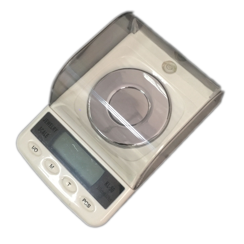 Livraison gratuite 50g 0.001g Balances électroniques de précision 0.001 Portable LCD Digital Jewelry Diamond Scale Balance de laboratoire avec comptage