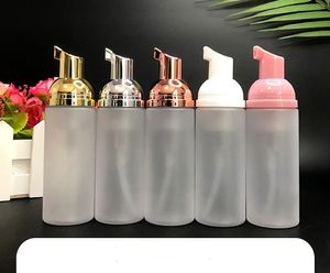 Botellas de espuma de viaje de 50 ml Botellas de espuma de plástico esmerilado con bomba de oro / plata Lavado a mano Jabón Mousse Dispensador de crema Botella burbujeante SN452