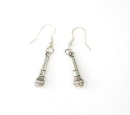 50pair 925 Silver Silver Fish Crochets Oreurs de boucles d'oreilles Alloy Microphone MUSIQUE BOUCES DROP OEURS POUR LES FAMES FOIRE BIJOUR FIMSH7126761