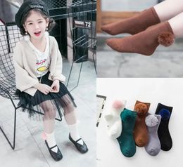 Calcetines de 50pairs/lot Baby Girls con Pompon Princess Socks Outumn Children Socks Fit 3-12t 231221