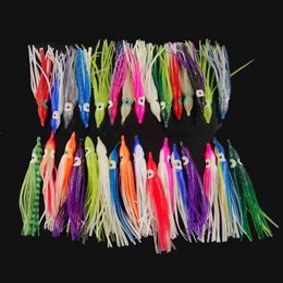 50 pcs 12 cm En Plastique Souple Poulpe Leurres De Pêche Pour Jigs Couleur Mixte Lumineux Silicone Poulpe Jupe Artificielle Jigging Bait298g