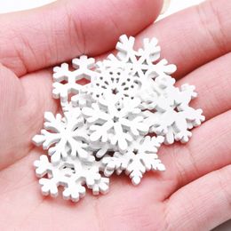 50pcs 20/25 / 35 mm White Woodn Slice Christmas Snowflake Scrapbooking For Christmas Embellissement Craft DIY DÉCoration de l'artisanat