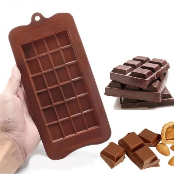 50pcs 24 cuadrícula de silicona cuadrado molde de chocolate DSSERT BLOQUE DE ICHA CAQUETA CONJULA Azúcar Molde