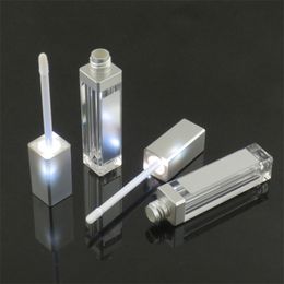 50 stks 7 ml LED -licht zilver cosmetische lippenstiftcontainer make -upgereedschap Plastic vierkant concealer fles lipgloss buis met spiegel T200819