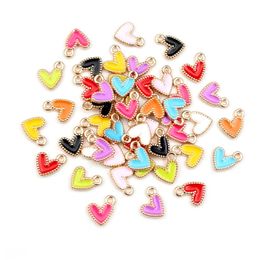 50pcs 9x10 mm petit coeur coloré Charms de coeur mignon Pendants pour les colliers de bracelet bricolage bijoux de fabrication accessoires 240507