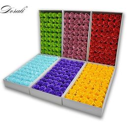 50pcs fleurs artificielles tenant des fleurs de savon de rose tête de fleur de bricolage cadeau pour la fête des mères de la Saint-Valentin de la fête de la maison de mariage Scrapbooking 201222