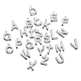 50 stcs az 26 letters roestvrijstalen hangers charme alfabet ambachten voor doe -het -zelf armbanden oorrang ketting sieraden maken voorraden 240507