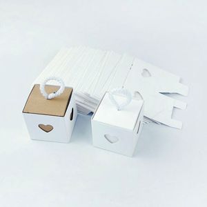 50pcs Blank Kraft Paper Heart Candy Box cadeau cadeau bricolage Boîte d'emballage DIY FAVORS FAVOR