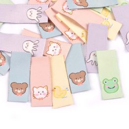 50pcs Cat / ours / Octopus / Frog / Duck Broderie Lavables étiquettes pour les accessoires de couture sacs de soins Vêtements Tag Artisanat à la main C3161
