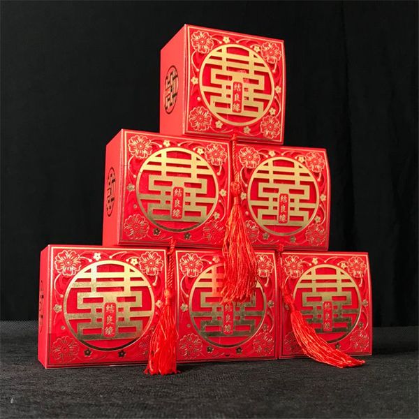 Boîte à bonbons colorée Double bonheur de Style chinois, 50 pièces, avec pompon carré, fournitures souvenirs pour fête de mariage, cadeaux du nouvel an et d'anniversaire