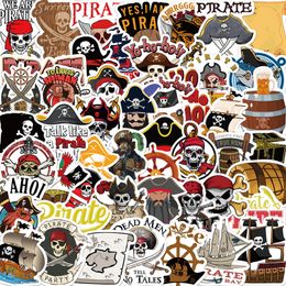 50 stks koele piraten schedelstickers Jolly Roger graffiti -stickers voor doe -het -zelf bagage laptop skateboard motorfiets fietssticker