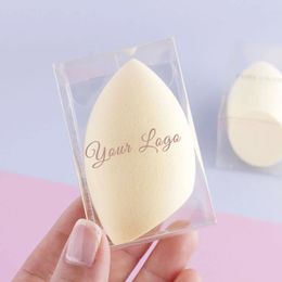 50 stcs aangepaste groothandel latex gratis veganistische schoonheid spons blender poeder vloeistof crème privé label Clear Cup Makeup Sponge 240329