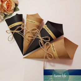 50 stks DIY Boeket Kraftpapier Handgemaakte Bloem Geschenkdoos Vouwkaart voor Gift Package, Black Paper1