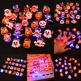 50 -stcs Halloween LED knipperend licht ringen horror pompoen spin spider glow vinger ringen voor kinderen halloween feestcosplay benodigdheden