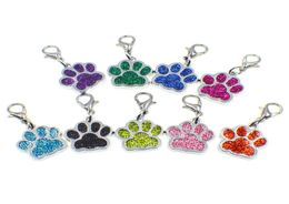 50pcs HC3581 Bling Enamel Cat Cat Dogbear PAW Impressions avec fermoir en rotation Classe de homard Charmes Key Chain Keyrings Sac Bijoux Making1634457