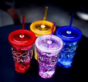 50 unids / lote 450 ml Vasos de vaso de plástico de doble capa coloridos creativos con tapa Vasos de jugo de polvo de oro de verano Taza de agua-Con pajita 15.5 * 6.5 cm SN2746