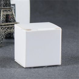 50pcs / lot 4x4 ~ 7x7 23cm Boîte blanche carrée générale Boîtes cadeaux en carton blanc