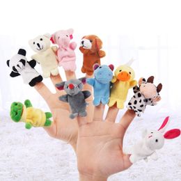 50 stks / partij Baby Pluche Speelgoed Happy Family Fun Cartoon Animal Finger Puppet Hand Kids Leren Onderwijs Speelgoed Geschenken Figuren