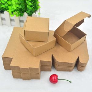 50 stks / partij Papier Gift Verpakking Doos Zeep Opslag Houder DIY Handgemaakte Verpakking Kartonnen Doos Multi Size Vouwen Candy Geschenkdoos 210724