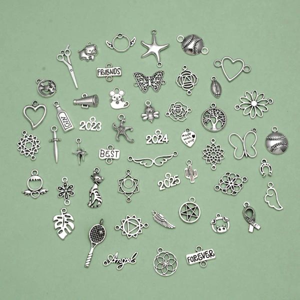 50pcs / lots Animaux en vrac mixtes Charmes d'étoiles de fleurs pour bijoux faisant des bracelettes de bricolage Boucles d'oreilles Collier accessoires pendentiels en gros