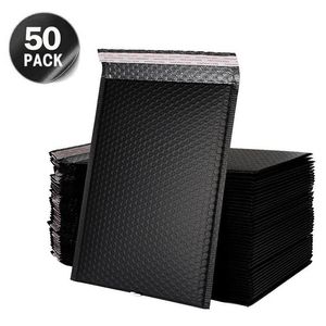 50pcs enveloppes postales rembourrées à bulles Poly Mailer pour emballage cadeau Mailer sac auto-scellant rembourrage à bulles noir blanc et rose246n