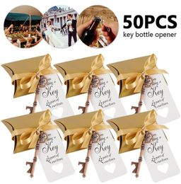 50pcs Metal Key Boter Bottle Opender Wine Keychain Wedding Party Favors Accessoires de cuisine vintage Cadeaux antiques pour les invités T2002277041284