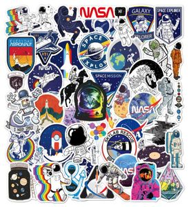 50 stuks Mixed Space Explorer Galaxy Stickers 2 Groep Spaceman Rocket Nasa Sticker Skateboard Gitaar Auto Laptop Pad Fiets Motorcycl1680636