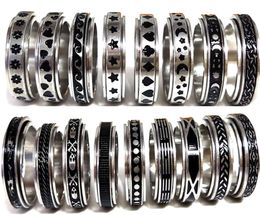 50pcs Mezcla de múltiples múltiples anillos giratorios de acero inoxidable Hombres Mujeres anillo ratero de la banda giratada