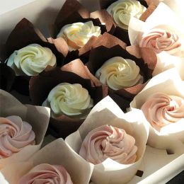 50 stks krantenstijl cupcake voering bakbeker voor bruiloftsfeestje caissettes tulpen muffin cupcake paper cup oliedroof cake wrapper