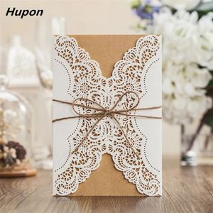 50pcs Paper Laser Cut Invitations de mariage Invitations Kits de carte avec enveloppes CARDES CADELS D'ANNIVERSAIR