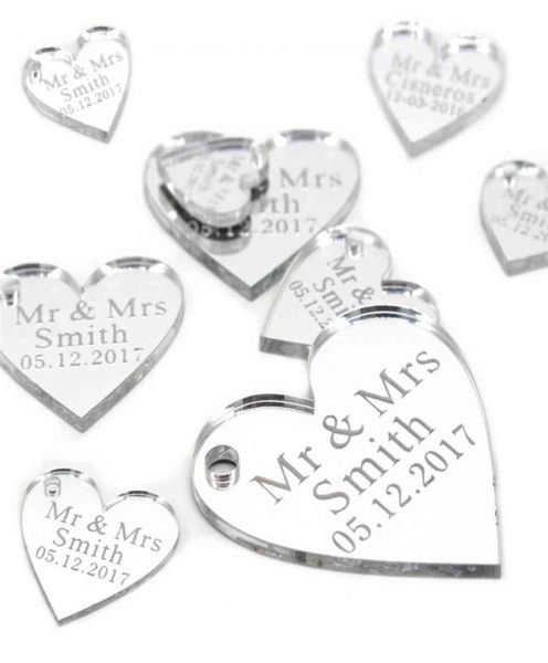 50pcs Miroir acrylique gravé personnalisé Love Heart With Hole Gift Tags Table de la fête de mariage Confetti Decor Centre Centre Favors G8758409